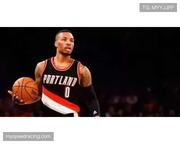 比赛瞬间:纽卡斯尔前锋伊萨克进球后因伤被换下,疑似腹股沟拉伤